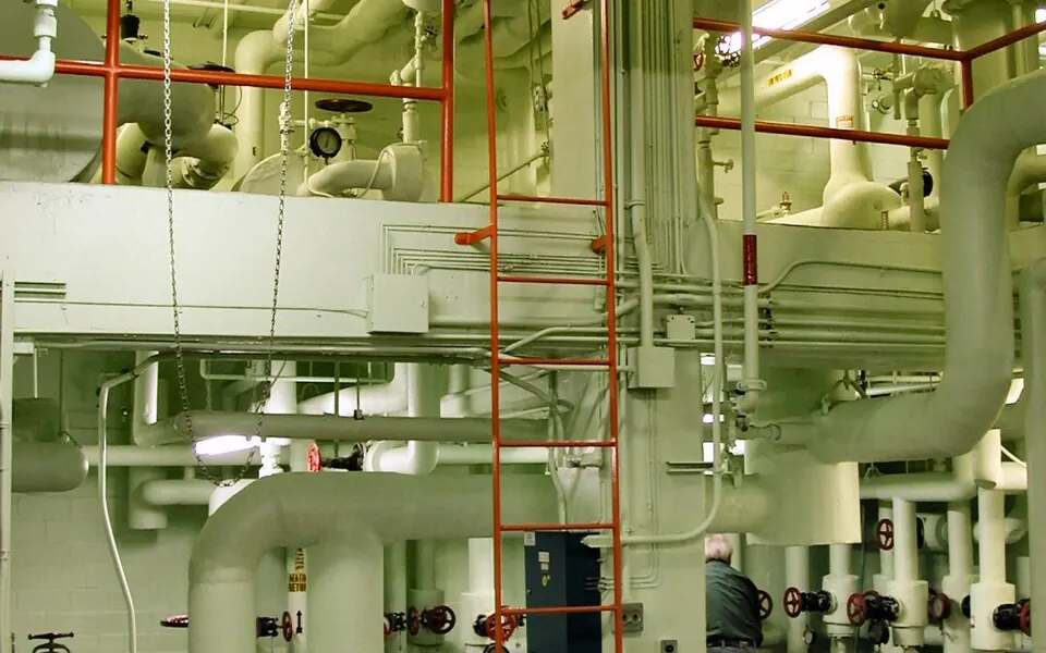 Building energy performance monitoring for facility managers
